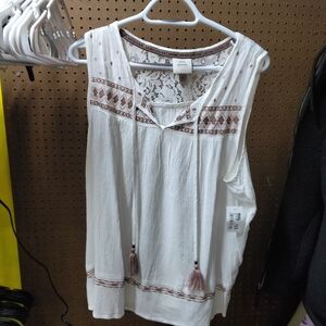 Knox Rose White and Brown Embroidered Sleeveless Top